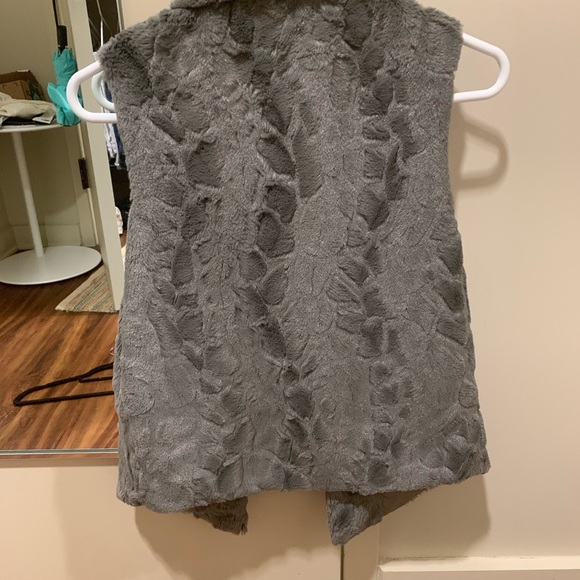 vest!! - Picture 3 of 3